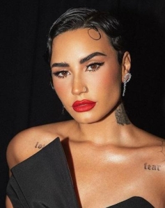demi lovato