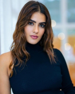 kavya thapar