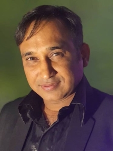 mayur vakani