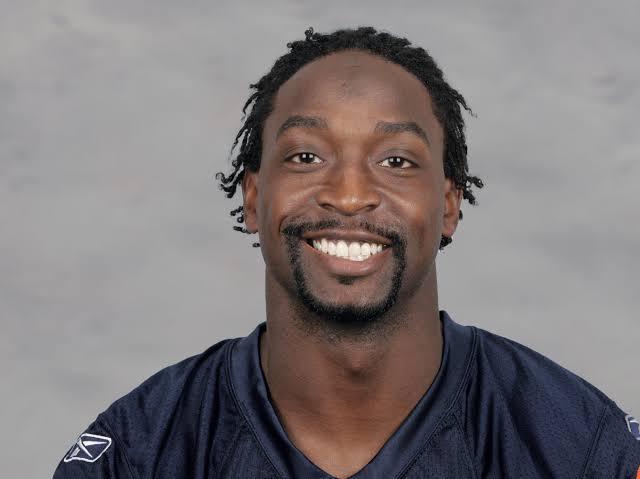 Charles Tillman